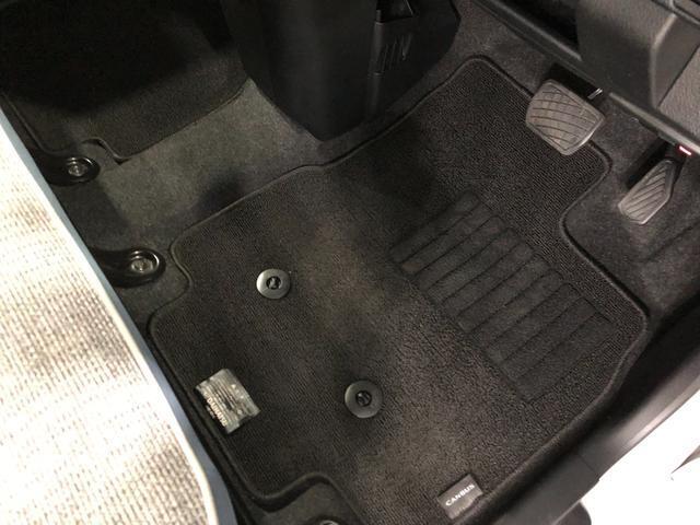 嬉しい純正フロアマット付き♪　状態も良好です（＾＾♪