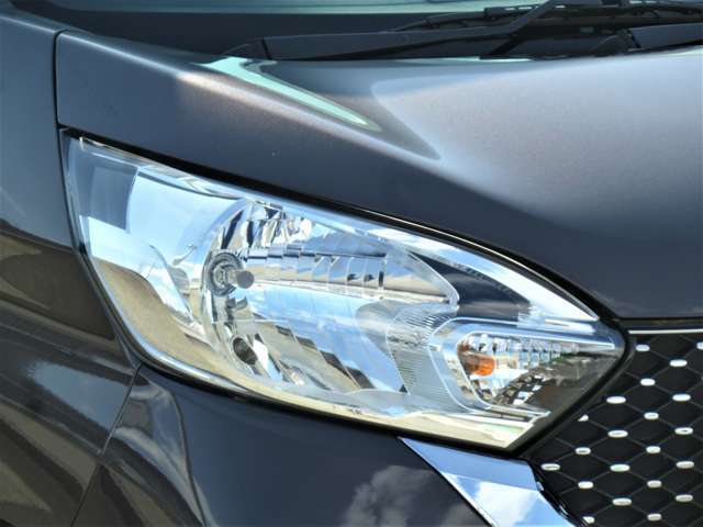 照射範囲が見やすく運転しやすいです。