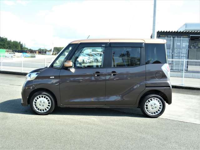 ルーフがまっすぐで視界の安心感があります。