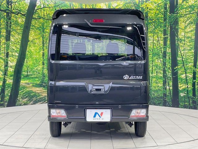 安心の最長10年・走行無制限保証（有償）をご用意。保証内容も充実はもちろん、無料点検＆オイル交換や、年中無休の全国・24時間ロードサービスも付帯されておりますのでご安心下さい。