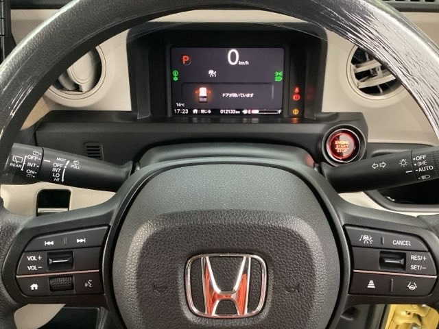 オートクルーズコントロール付きです！！高速道路の長距離運転でのアクセル操作をサポートしてくれます。