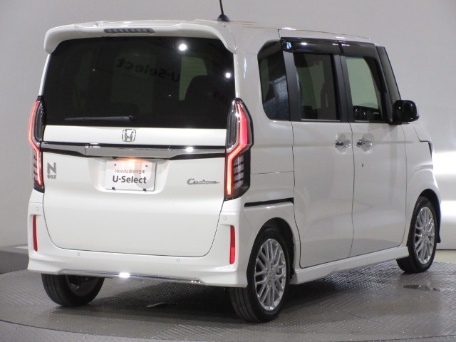 ボディクリーニング後、愛車をピカピカの状態へ保護するコーティング「ブライトパック」がおススメです！水垢がつきにくく、手入れがしやすくなりますよ！いつも愛車をきれいにしておきたい方におススメです。