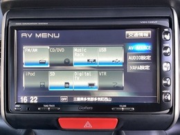 純正ナビです。AM/FM、CDはもちろんBluetoothでお好きな音楽お楽しみいただけます。