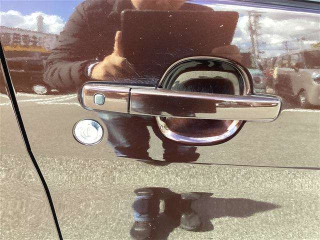 ■□■□■ 万が一のキズヘコミも迅速に対応いたします！！ 自社鈑金工場を持っているので、自社で修理いたします！！ 仲介料がかからないので安いんです！！  ■□■□■