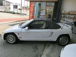お車の詳細は当店ホームページを御覧ください。トイガレージピューパでご検索下さい。