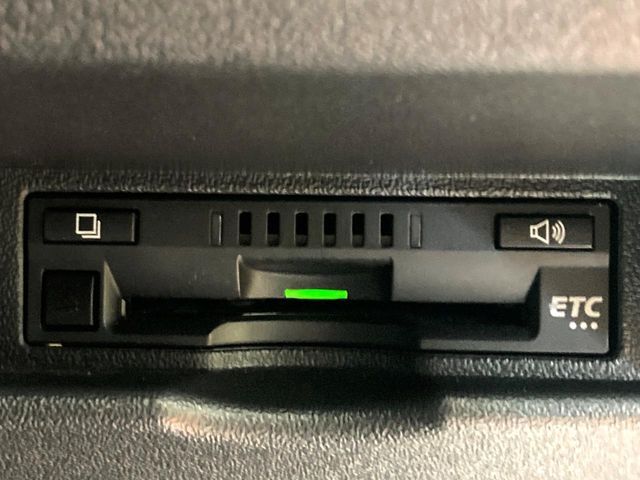 【ETC】高速道路の料金所をストレスなく通過！話題のスポットやサービスエリアに多い「スマートIC」利用時は必須のアイテムです。当店でセットアップを実施、ご納車当日からすぐにご利用いただけます！