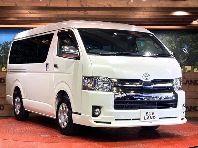 大好評のボディコーティング「弾スプラッシュコート」もご納車までに施工可能。通常のガラスコートと異なる、耐久年数6年の無機質ガラスコーティングが、ボディをキレイな状態に保ってくれます。