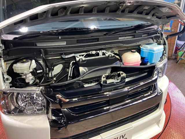 親切・丁寧な専門メカニックスタッフが応対！・車検・点検整備・事故等の修理などアフターサービスも安心。お車のカスタマイズもネクステージのサービススタッフまでご相談ください！