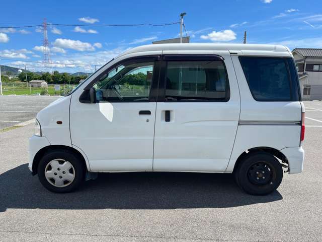 一度ご連絡の上、現車確認にもお気軽にお越し下さい。日曜・祭日が休日ですが、ご要望にお応えできる範囲で終日、無休でご対応致します。
