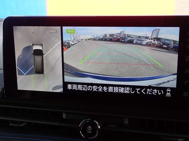 上からの視点で狭い駐車場への駐車などに役立つアラウンドビューモニターです♪