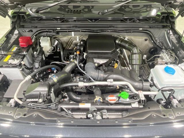 親切・丁寧な専門メカニックスタッフが応対！・車検・点検整備・事故等の修理などアフターサービスも安心。お車のカスタマイズもネクステージのサービススタッフまでご相談ください！