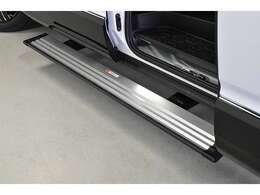 ■電動サイドステップ★即納台数多数取り揃え！気に入っていただけるお車ご提案します☆ご来店お待ちしております。シーアールエス大阪06-6852-9000