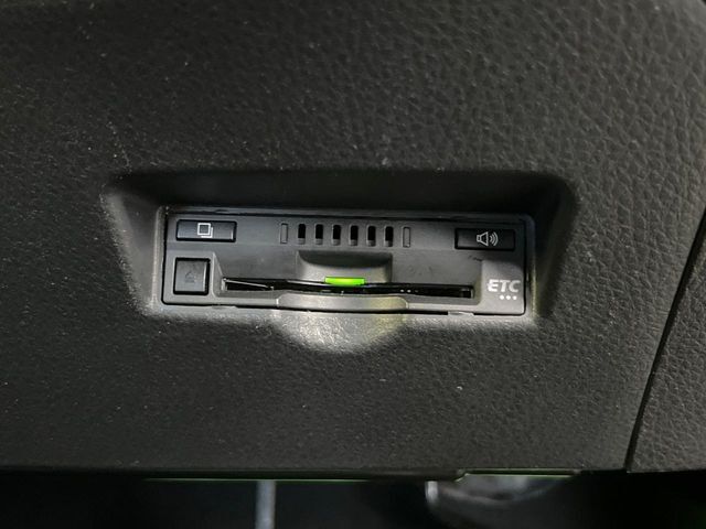 【ETC】高速道路の料金所をストレスなく通過！話題のスポットやサービスエリアに多い「スマートIC」利用時は必須のアイテムです。当店でセットアップを実施、ご納車当日からすぐにご利用いただけます！