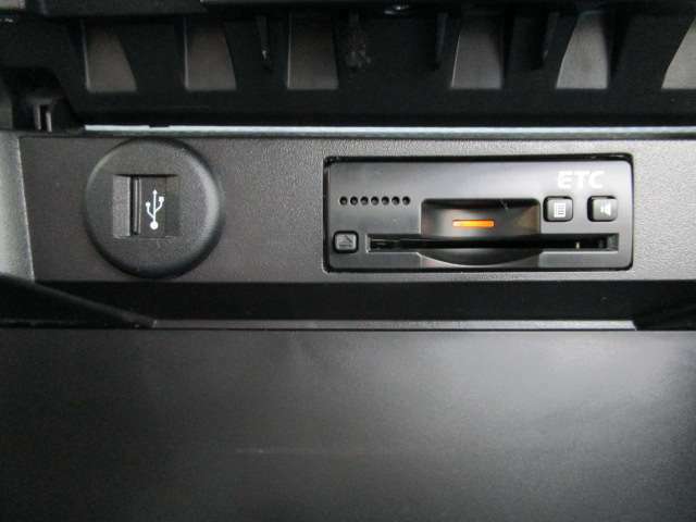 ETC車載器　USBポート