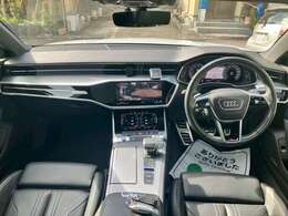 スタイリッシュなインパネ周り♪