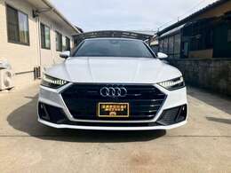 ■櫻井モータースです♪当店厳選仕入れのオススメ中古車を展示しております。