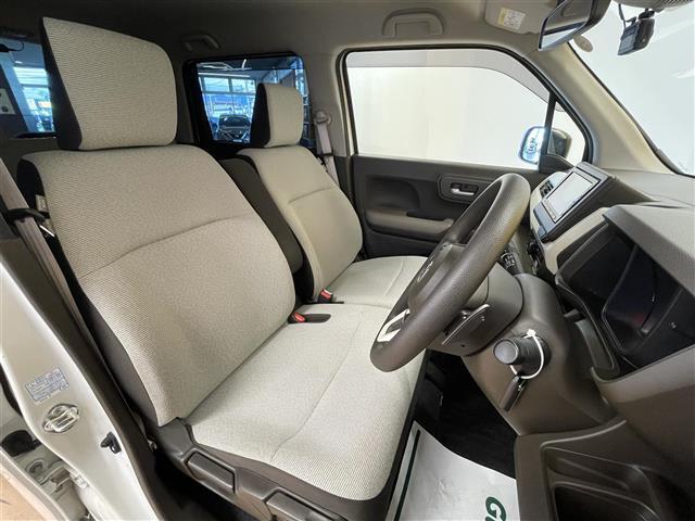 店頭在庫以外にも全国約4万台※の在庫から、ぴったりな1台をご提案します！※2023年10月現在の在庫台数です。売約済の可能性があります。