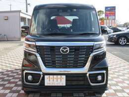 「フロントマスク」です。車の印象を決めるのは【顔】。この車の顔つきは、きっとあなたにピッタリ！？