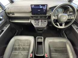 【インパネ全体】全方位で視界が広く、高い目線で運転もしやすいです！