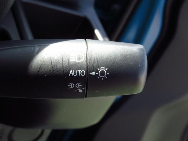 【オートライトシステム】車外の明るさに応じて自動でライトを点灯・消灯させます！