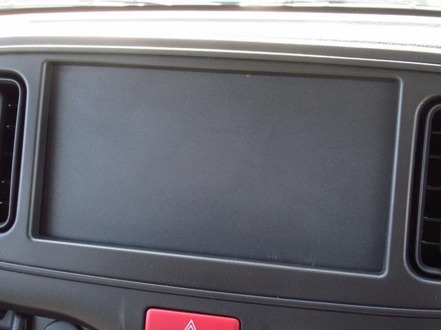 【オーディオレス】こちらのお車はオーディオレスなので、ナビゲーションを入れるも良し！お好きなメーカーのオーディオデッキを入れるも良し！豊富なディーラーオプションからお選び下さいね♪