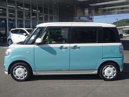 当社の総額表示は群馬県内での総額を明記しております。諸費用の安さを比べてください。追加整備料や追加保証料なども一切いただきません。真の乗り出し総額です。県外の方は県外登録費用と陸送費用が別途かかります