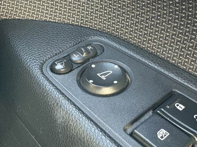 ユーザー買取車は直前まで乗っていた車両です。特にお勧めしております。