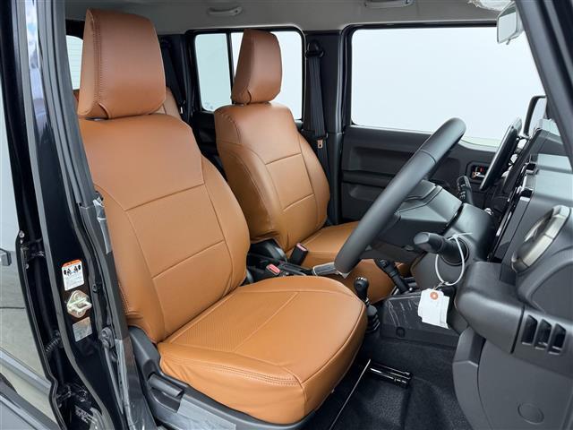 【運転席】『運転席周辺』の画像になります。写真の内容に関してご不明点、ご質問等がございましたらお気軽にガリバー店舗までお問い合わせください。