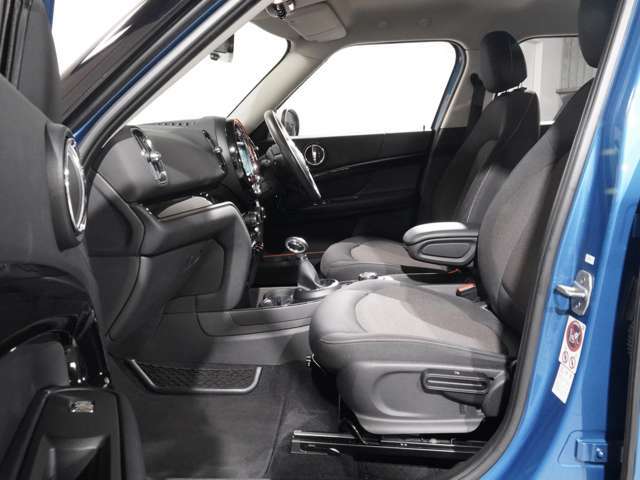 ■納車に関して・・・当社、ミニ専門店イールは皆様へ心を込めて納車いたします！■北海道から沖縄まで陸送業者にてお届けいたします■詳しくは販売スタッフまでお問合せください。