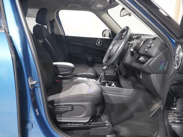 ■リクエストミニについて・・・ミニ専門店の当社では、現在、在庫のないご希望車種をお探しいたします！■HPにてご登録いただければ、ご希望の車種が入庫もしくは情報が入り次第ご連絡させていただきます♪