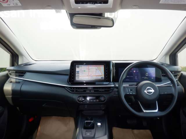 車内。視界も良好でストレス無く快適なドライブをご提供できます♪