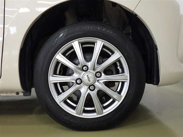 装着タイヤ（165/65R14）社外アルミホイール付き夏タイヤ