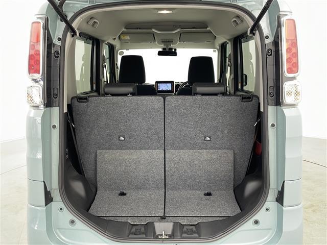 【トランク】積み込みやすくて、たっぷり積める荷室です。シートアレンジできるものは、乗車人数と荷物の量や大きさによってシートを動かすことができるので、より快適なドライブが可能です！