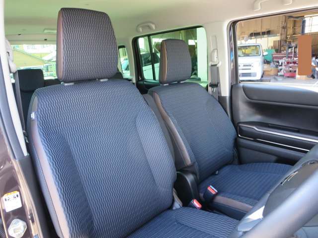 ☆運転席、助手席です。