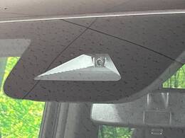 【ホンダセンシング】走行中に前方の車両等を認識し、衝突しそうな時は警報とブレーキで衝突回避と被害軽減をアシスト。より安全にドライブをお楽しみいただけます。