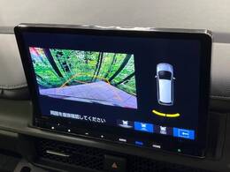 【バックカメラ】駐車時に後方がリアルタイム映像で確認できます。大型商業施設や立体駐車場での駐車時や、夜間のバック時に大活躍！運転スキルに関わらず、今や必須となった装備のひとつです！