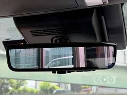 後方の視界を確保するための重要な安全装備であり、運転中の状況判断を支えます☆彡近年では、従来の鏡面タイプに加え、車内カメラと連動したデジタルインナーミラーも登場し、夜間や悪天候時でも鮮明な映像です☆彡