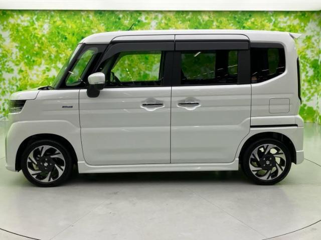 【WECARS】豊富な在庫を大画面モニターで検索可能！オプション装備や内装、タイヤの状態など細部まで御覧頂けます♪詳細はお気軽にスタッフまでお問合せ下さい。