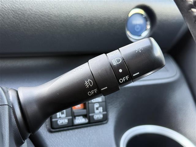 【運転席操作部】快適なドライブを楽しむための機能が装備されています！運転席から触れるので、使いやすいです！除菌プランいれていただくと、さらに清潔で安心していただけます！