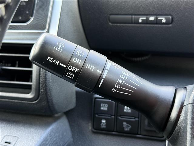 【運転席操作部】快適なドライブを楽しむための機能が装備されています！運転席から触れるので、使いやすいです！除菌プランいれていただくと、さらに清潔で安心していただけます！