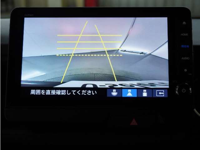 ◆バックカメラ◆リバースにするだけで映ります、後方の安全確認や、狭い駐車場での車庫入れ、雨の日や夜間など視界の悪い時に便利です！安全にバックする為には欠かせない装備です。