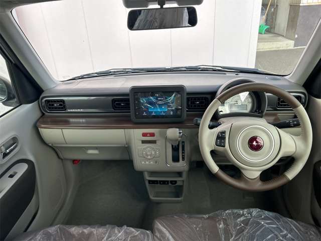 ☆★☆★道東最大級の届出済未使用車専門店シーモールです！！オールメーカーの取り扱いで、約200台の在庫車の中から気に入る1台を当店スタッフと一緒に選びませんか？？☆★☆★