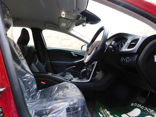 【下取り車・買い取りも是非お任せ下さい】特にボルボを中心に輸入車の下取り車に関しましては直接販売や部品取りの方向性もあり高査定に自信があります。相場以上の下取り、買い取り価格も実現可能です♪