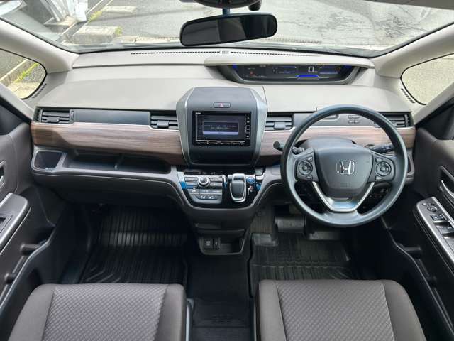 車両販売と整備・保証・クリーニングなどのサービスを自由にお選び頂けます。 サービスは必要な分だけお選び下さい。