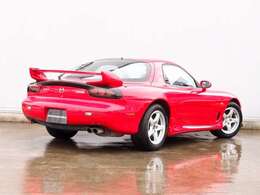 全国でも台数の少ない最終6型モデルAT車両の入庫！外装は80万円かけて同色塗装済みとなり、タイヤも4本新品交換済み！実走行59，000kmと少なく、フロントリップ、純正リアウイングなど人気のスタイル！