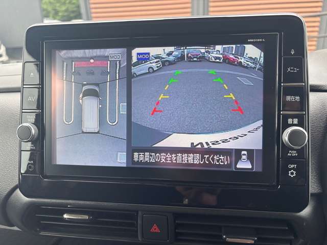 アラウンドビューモニターは車庫入れの強い味方となってくれます。上から車を見下ろすように視ることで、駐車場枠内にビシッと真っ直ぐ停めれます！☆一度使ったらわかって頂けます☆