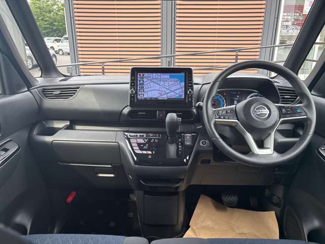 内装はルームクリーニング済みです！清潔な車内で快適なドライブをお楽しみください！！前席、後席、そしてエンジンルームまで全てクリーニング済みです。