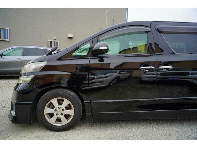 - タイヤ・ホイール - オプションでご希望のスタッドタイヤ・スタッドレス等への変更できます - お気軽にお申し付けください -