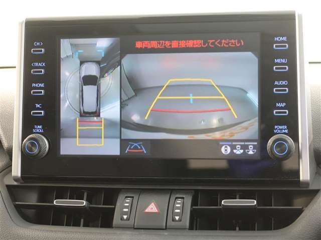 バックガイドモニターで、後方を確認しながら安心して駐車することができます。運転初心者も熟練者も必須の機能ですよ！