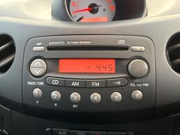 お好きな音楽を車内でお楽しみいただけます♪スピーカー交換・ウーハー追加などの音質向上や、最新ナビ・後席モニター等の取り付けも是非ご相談ください！